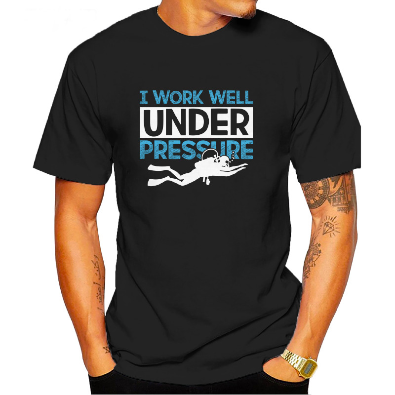UTSD0055801, Scubapromo, I Work Well Under, Baskılı Unisex Tişört
